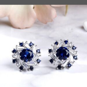 Jeulia Halo Round Cut Sterling Silver Stud Earrings